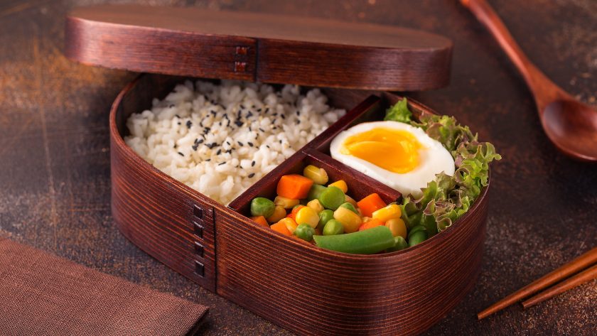Plongée dans la culture des petits plats : bento, donburi et plus